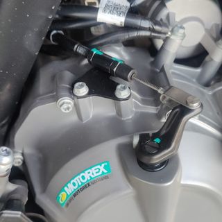 Step-by-Step Guide: Motorcycle Clutch Arm Replacement