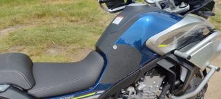 Applying Motorcycle Decals: Easy Steps for a Unique Style